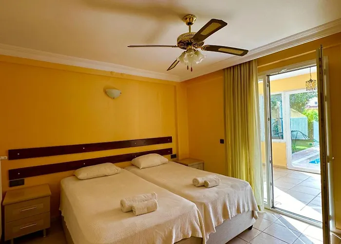 Vila With A Private Pool And Mountain View In A Quiet Area Next To Fores Fethiye