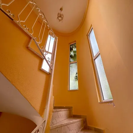Gemovilla Villa *